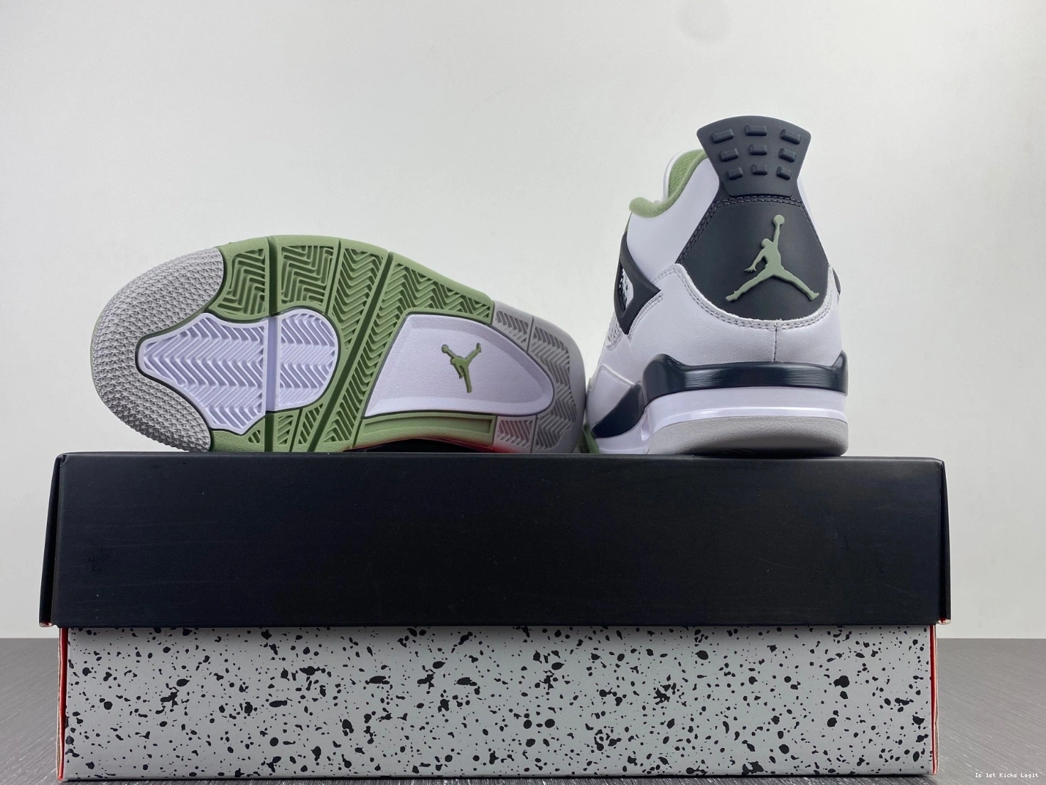 Jordan Seafoam Air WMNS AQ9129-103 Green 4 Oil 0407
